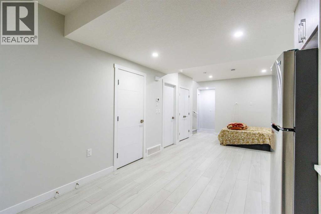 61 Savanna Link Ne, Calgary, AB - Indoor Photo Showing Other Room