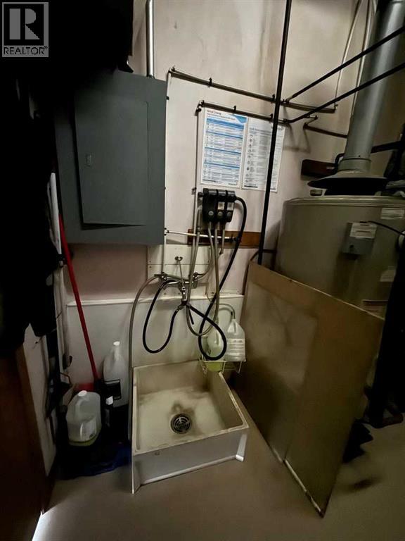 5103 2 Avenue, Edson, AB