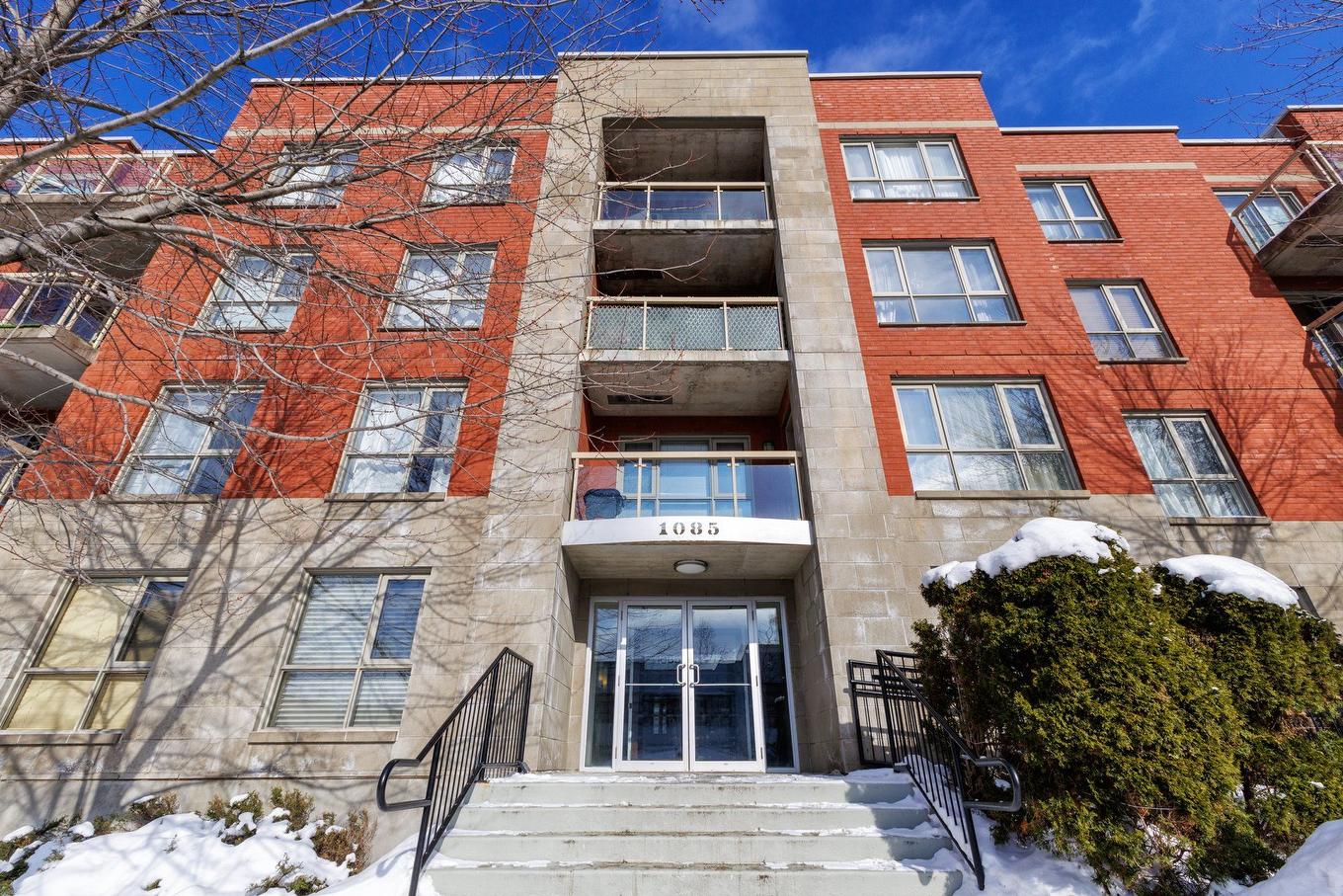 Frontage - 405-1085 Av. Pratt, Montréal (Outremont), QC - Outdoor With Balcony With Facade