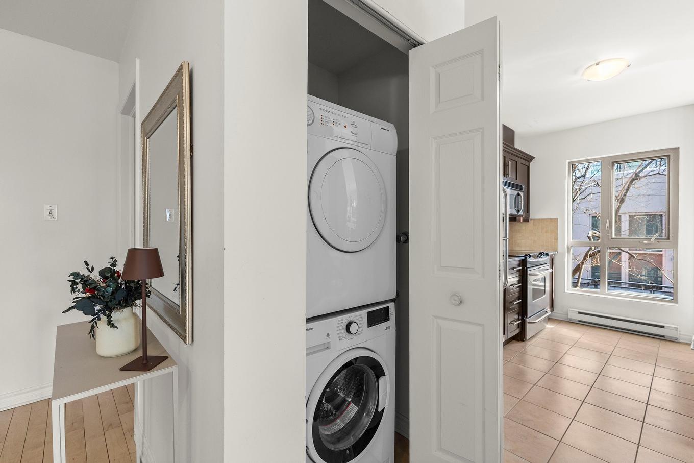 Laundry room - 405-1085 Av. Pratt, Montréal (Outremont), QC - Indoor Photo Showing Laundry Room