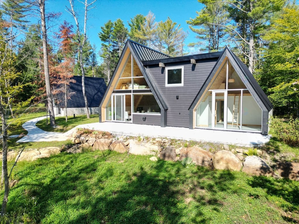 Back of Structure - 481 Côte St-Patrick, Saint-Colomban, QC - Outdoor