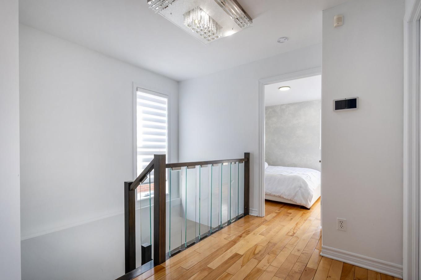 Hall d'entrée/Vestibule - 12247 Rue Emmanuel-Briffa, Montréal (Rivière-Des-Prairies/Pointe-Aux-Trembles), QC - Indoor Photo Showing Other Room