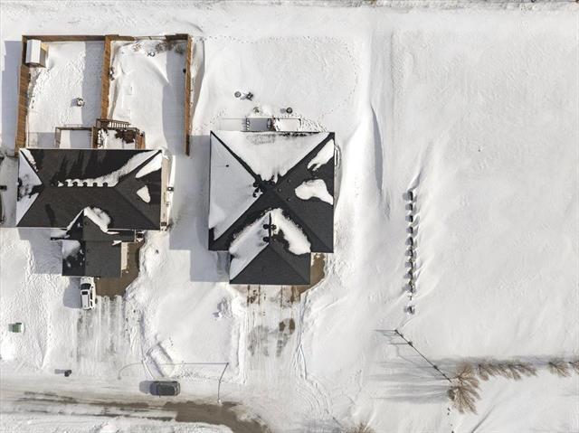 77 Amberfield Dr, Mitchell, MB