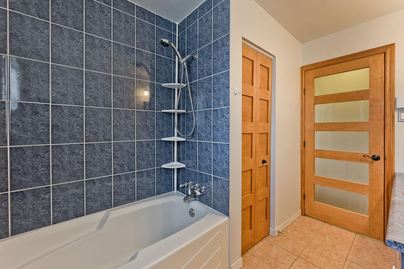 Salle de bains - 43 Rue Roger-Boisvert, Sherbrooke (Fleurimont), QC - Indoor Photo Showing Bathroom