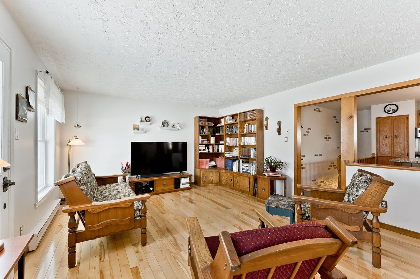 Salon - 43 Rue Roger-Boisvert, Sherbrooke (Fleurimont), QC - Indoor Photo Showing Living Room