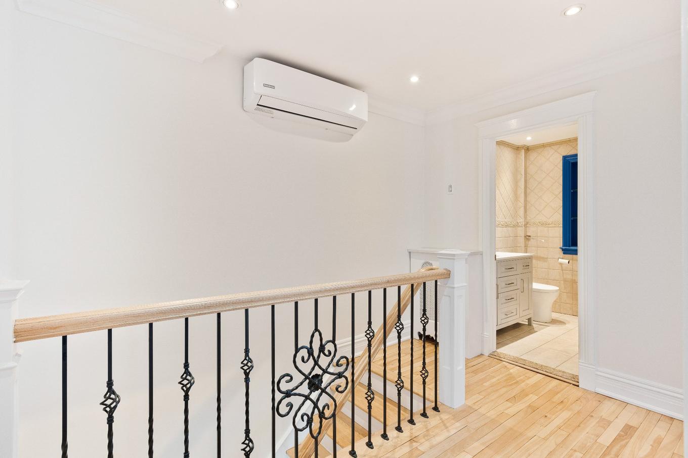 Other - 4170 Av. De Kensington, Montréal (Côte-Des-Neiges/Notre-Dame-De-Grâce), QC - Indoor Photo Showing Other Room