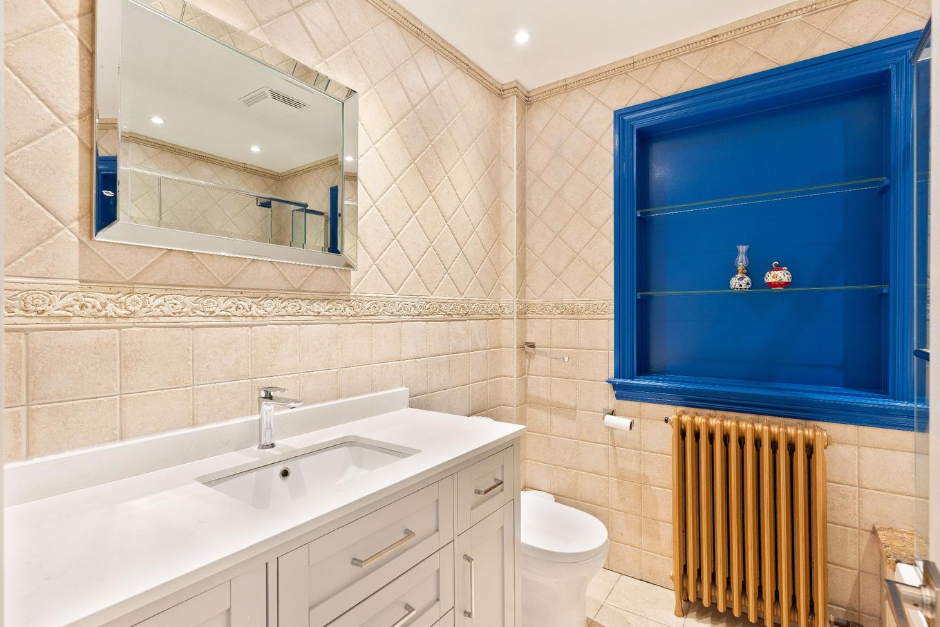 Bathroom - 4170 Av. De Kensington, Montréal (Côte-Des-Neiges/Notre-Dame-De-Grâce), QC - Indoor Photo Showing Bathroom