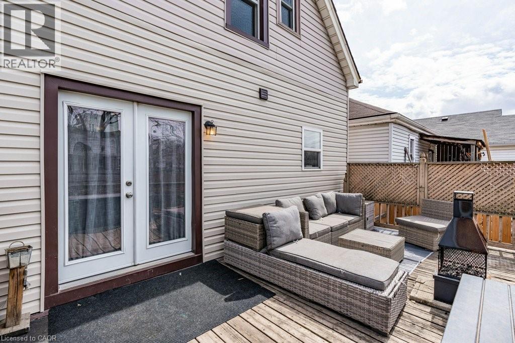 99 Robins Avenue, Hamilton, ON - Outdoor With Deck Patio Veranda With Exterior
