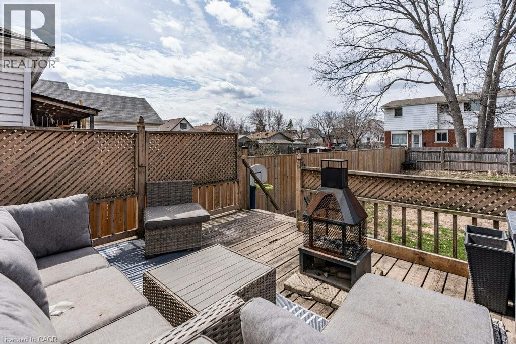 99 Robins Avenue, Hamilton, ON - Outdoor With Deck Patio Veranda