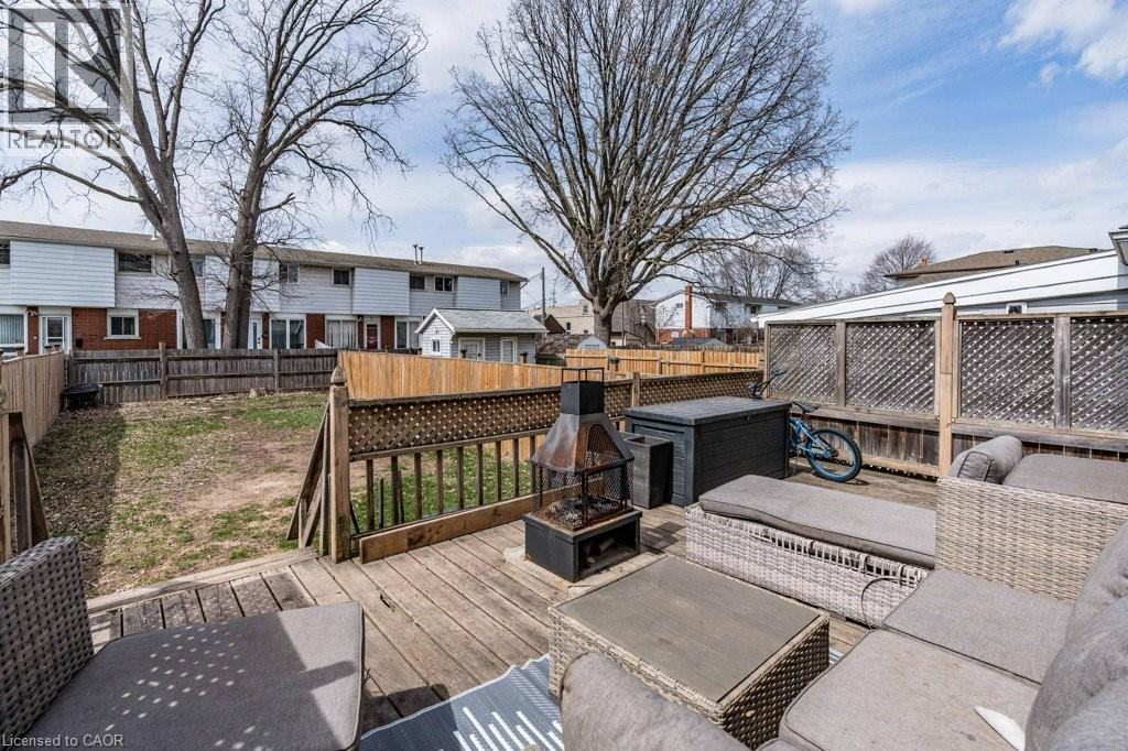 99 Robins Avenue, Hamilton, ON - Outdoor With Deck Patio Veranda