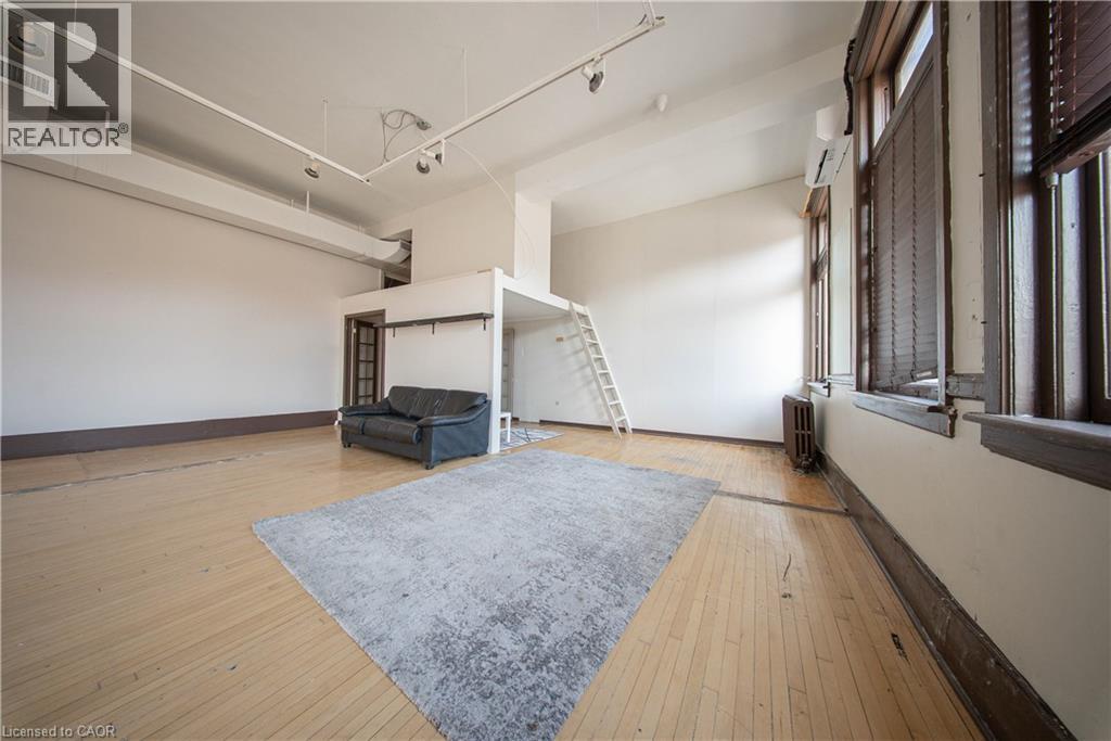 231 Bay Street N, Hamilton, ON