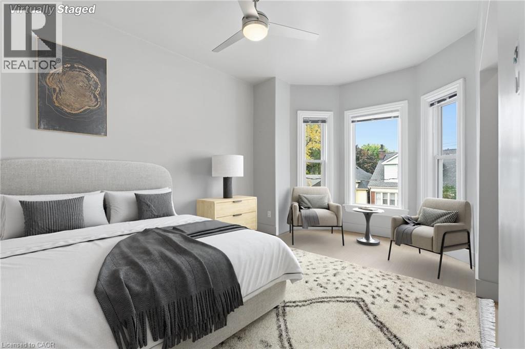 200 East Avenue N, Hamilton, ON - Indoor Photo Showing Bedroom