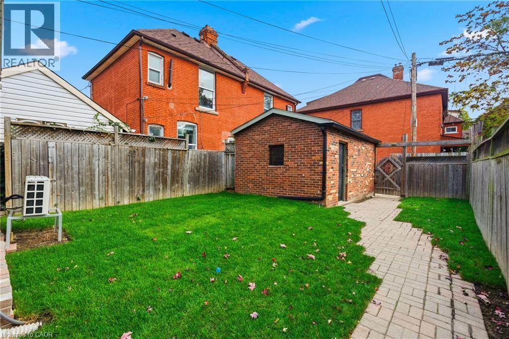 200 East Avenue N, Hamilton, ON - Outdoor