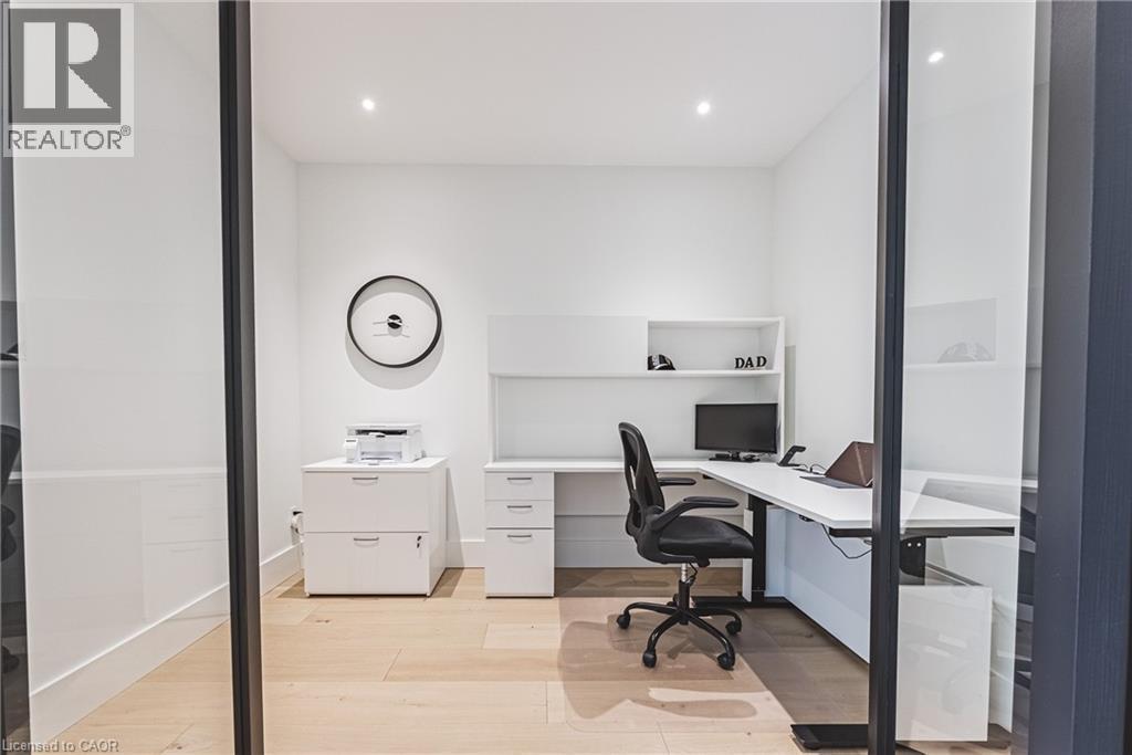 135 Eleanor Avenue, Hamilton, ON - Indoor Photo Showing Office