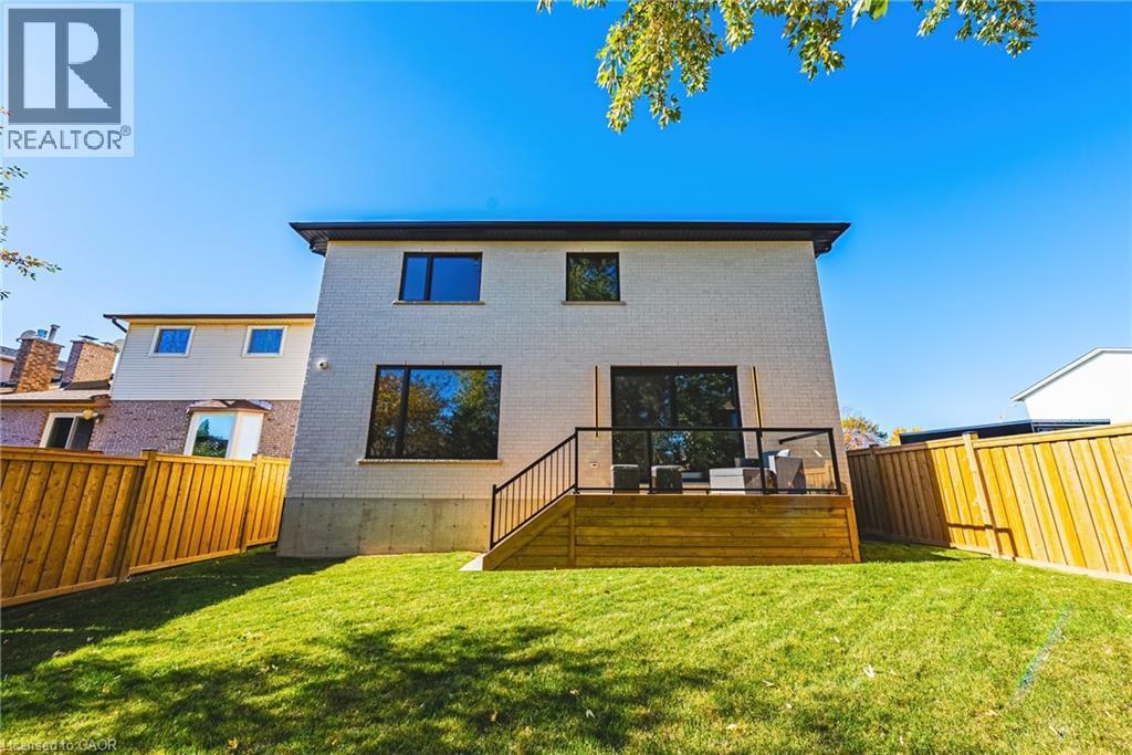 135 Eleanor Avenue, Hamilton, ON - Outdoor