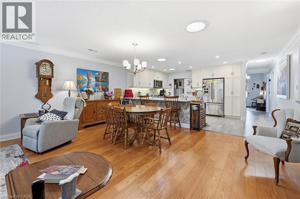 34 Cardinal Mindszenty Boulevard, Hamilton, ON - Indoor