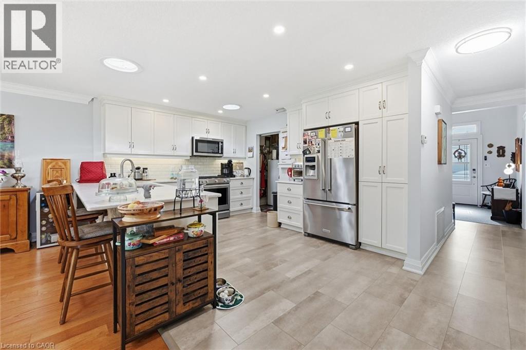 34 Cardinal Mindszenty Boulevard, Hamilton, ON - Indoor