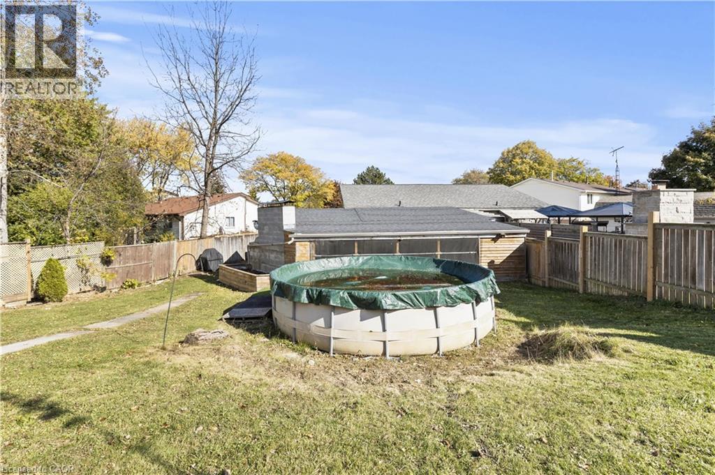 50 Gledhill Crescent, Hamilton, ON - Outdoor With Above Ground Pool