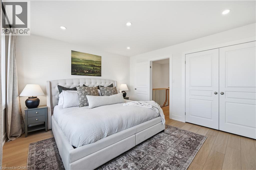 337 Beach Boulevard Unit# 7, Hamilton, ON - Indoor Photo Showing Bedroom