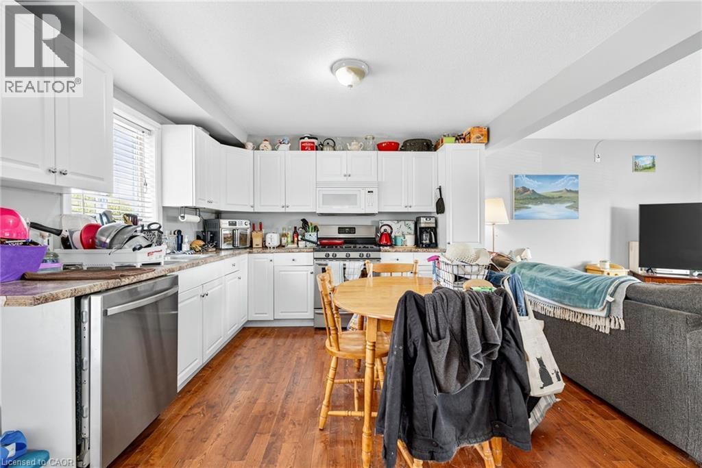 233 Garrison Road, Fort Erie, ON - Indoor Photo Showing Kitchen
