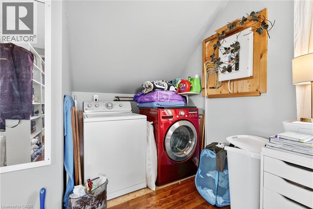 233 Garrison Road, Fort Erie, ON - Indoor Photo Showing Laundry Room