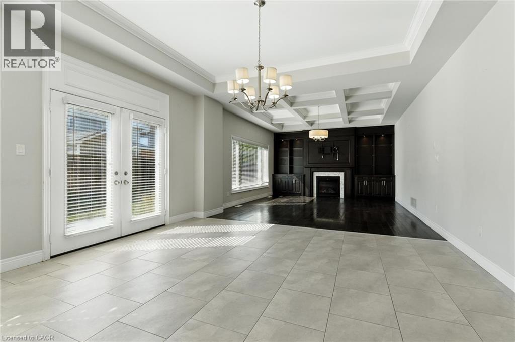 43 Riesling Court, Hamilton, ON - Indoor Photo Showing Other Room