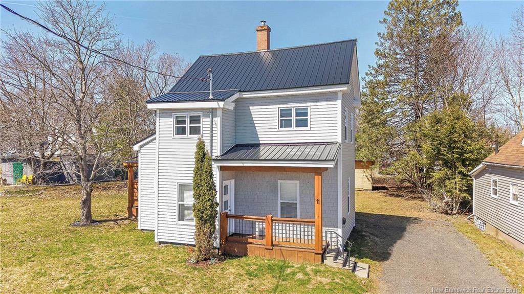 11 Elizabeth St, Saint Stephen, NB