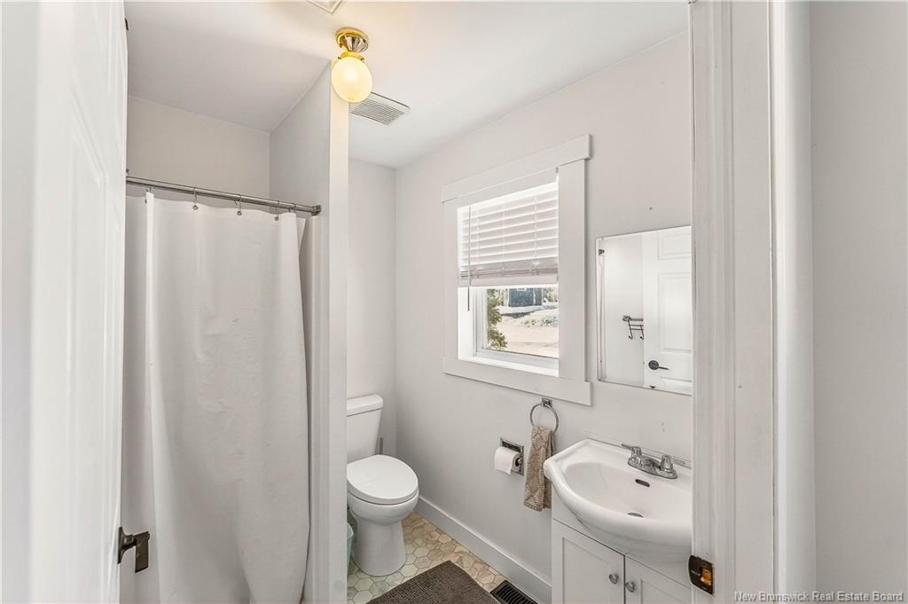 11 Elizabeth St, Saint Stephen, NB