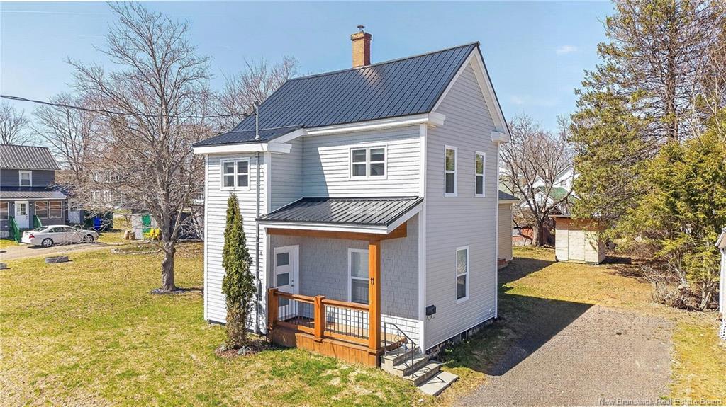 11 Elizabeth St, Saint Stephen, NB
