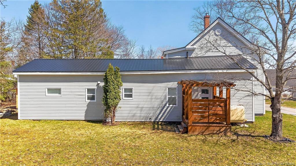 11 Elizabeth St, Saint Stephen, NB