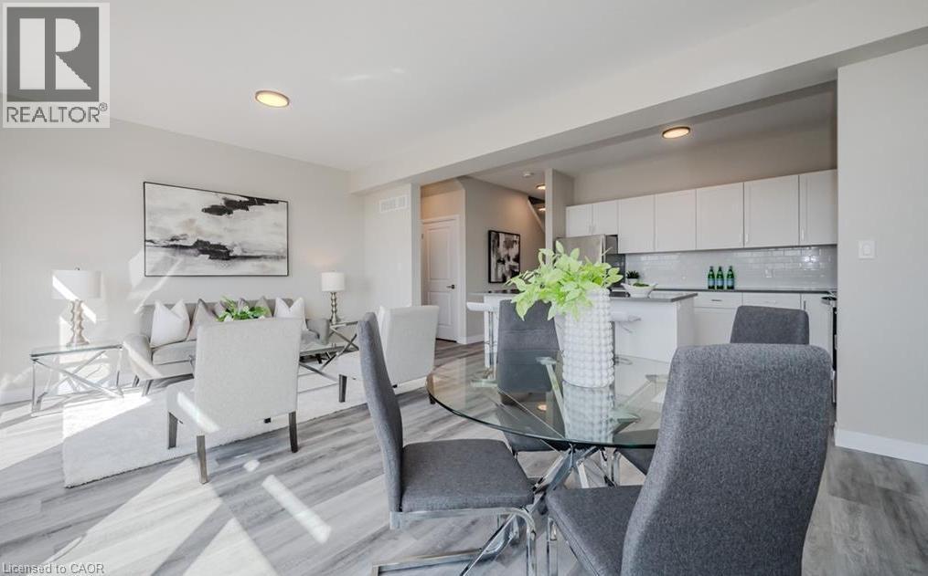 66 Ayr Meadows Crescent, Ayr, ON - Indoor Photo Showing Dining Room