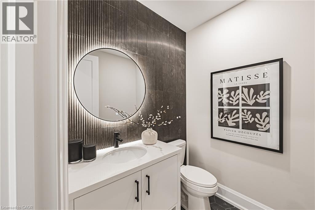 362 Harmony Hall Drive, Ancaster, ON - Indoor Photo Showing Bathroom