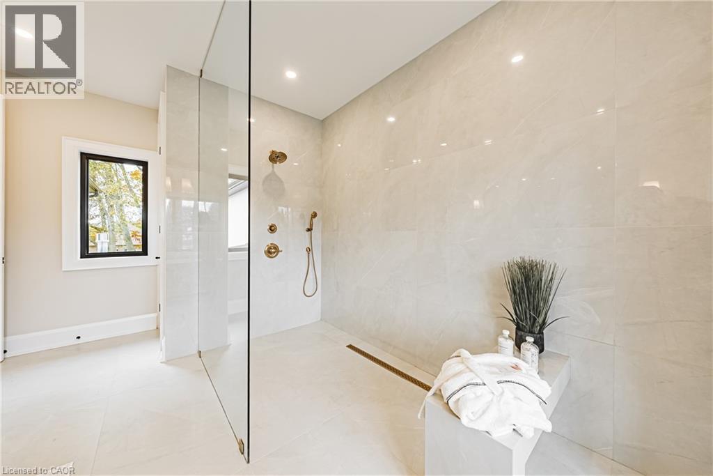 362 Harmony Hall Drive, Ancaster, ON - Indoor Photo Showing Bathroom