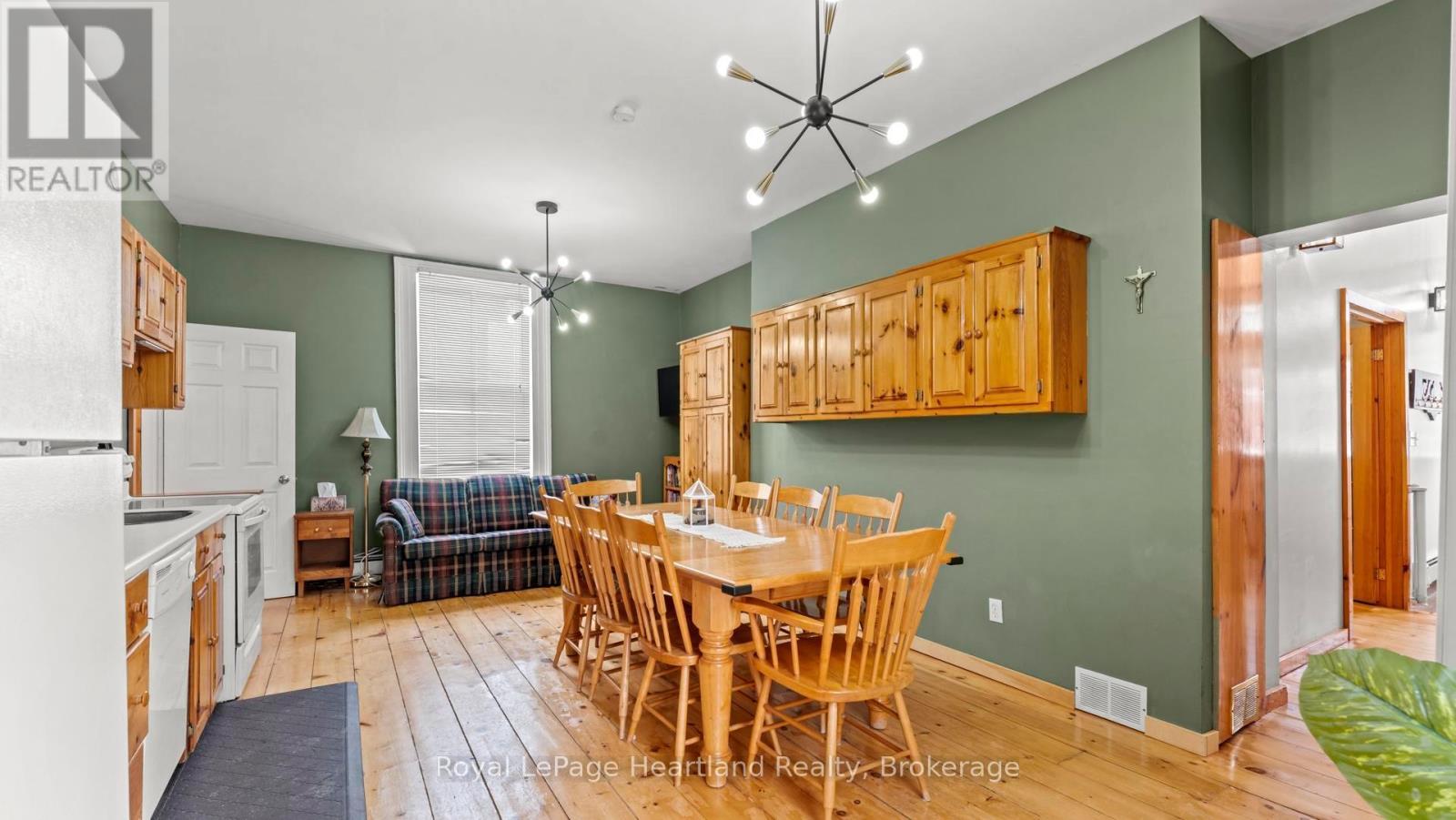 162 Wellington Street S, Goderich (Goderich (Town)), ON - Indoor Photo Showing Dining Room