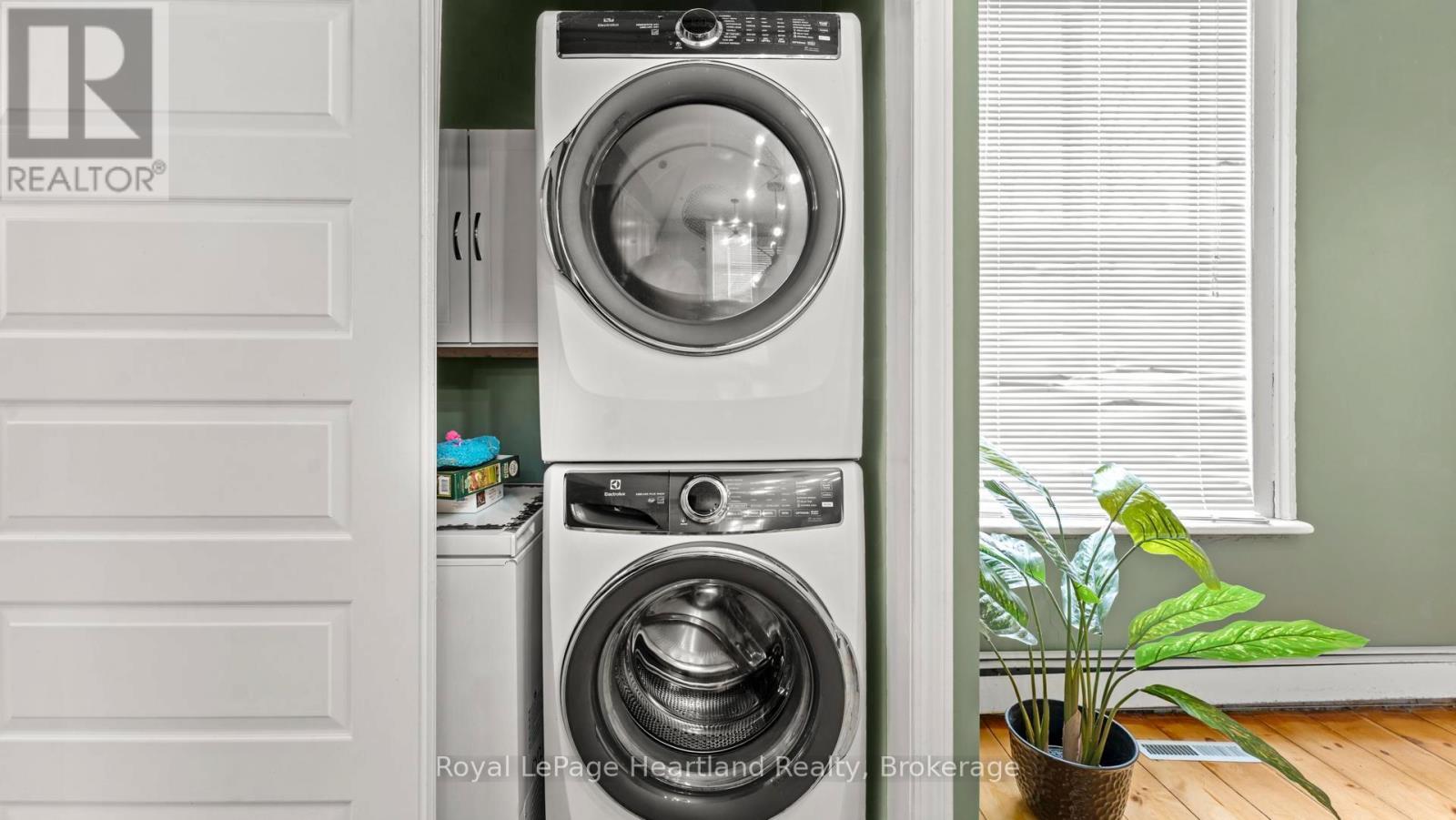 162 Wellington Street S, Goderich (Goderich (Town)), ON - Indoor Photo Showing Laundry Room