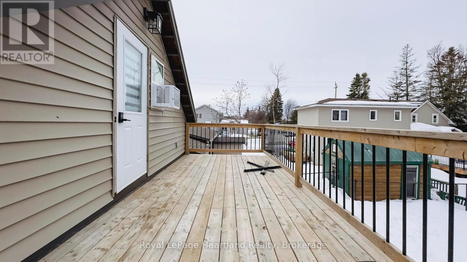 162 Wellington Street S, Goderich (Goderich (Town)), ON - Outdoor With Deck Patio Veranda With Exterior