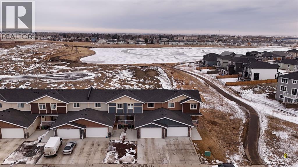 1222 Westmount Drive, Strathmore, AB - Outdoor