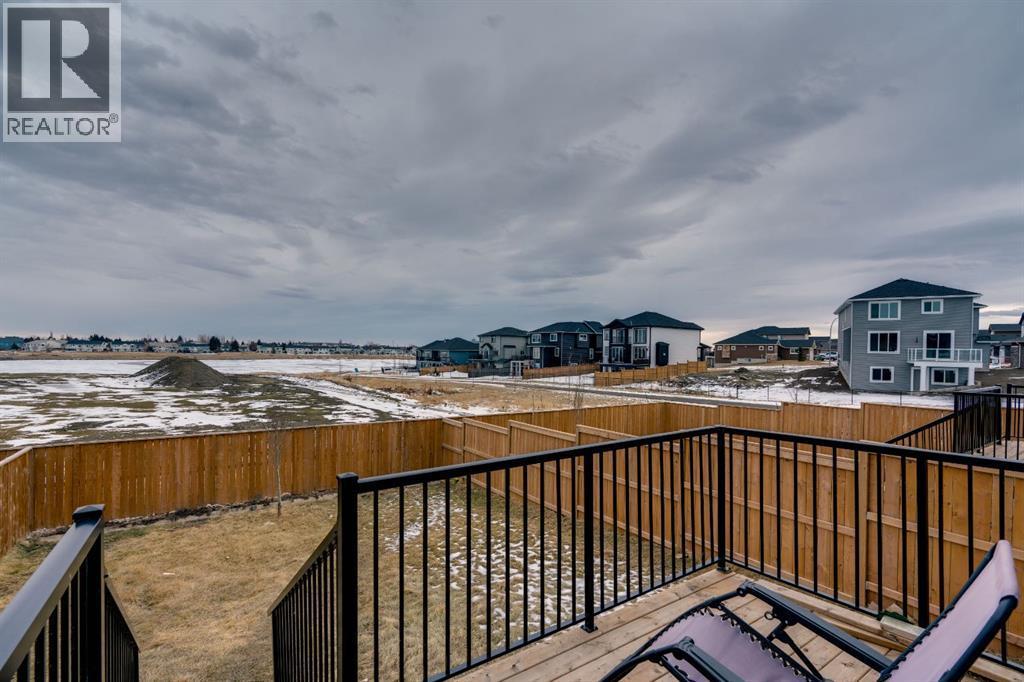 1222 Westmount Drive, Strathmore, AB - Outdoor