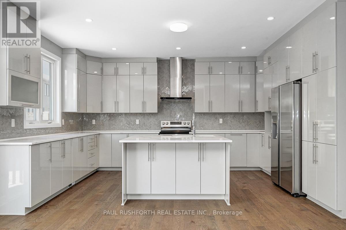 Kitchen - 147 Aquarium Avenue, Ottawa, ON - Indoor Photo Showing Kitchen With Upgraded Kitchen