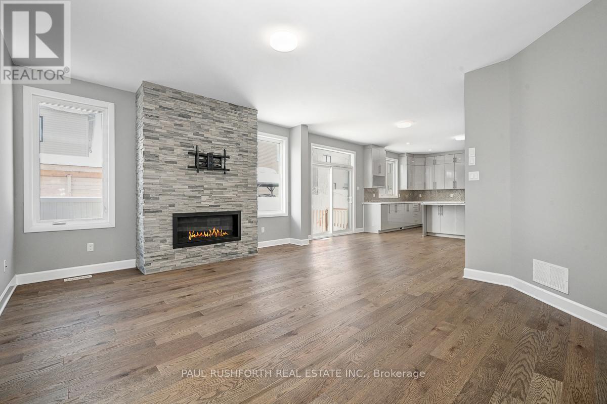 2 Piece Powder Room - 147 Aquarium Avenue, Ottawa, ON - Indoor Photo Showing Bathroom
