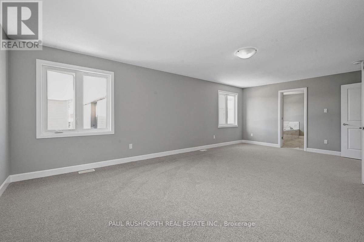 5 Piece Ensuite - 147 Aquarium Avenue, Ottawa, ON - Indoor Photo Showing Bathroom