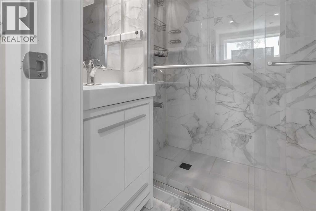 142 Red Embers Gate Ne, Calgary, AB - Indoor Photo Showing Bathroom