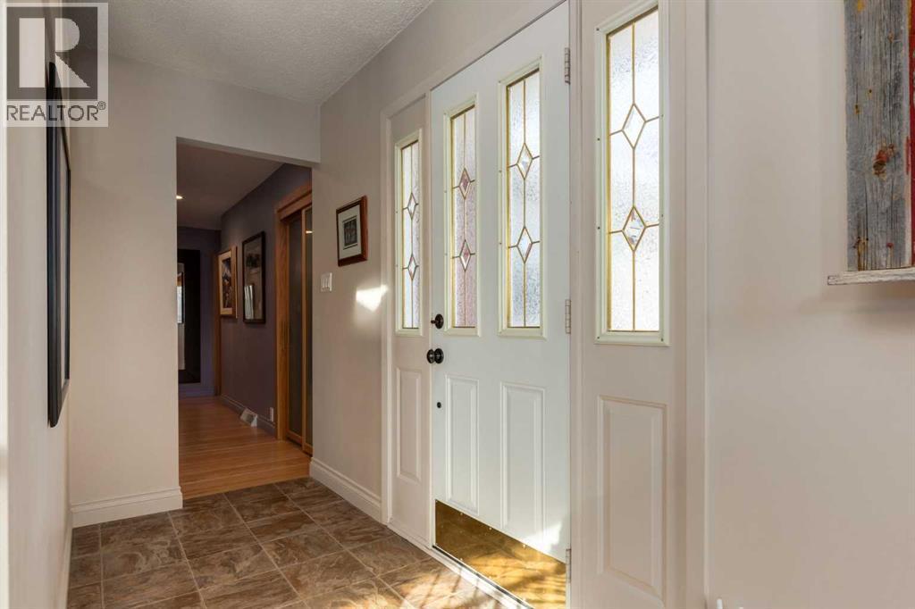 55 Heston Street Nw, Calgary, AB - Indoor Photo Showing Other Room