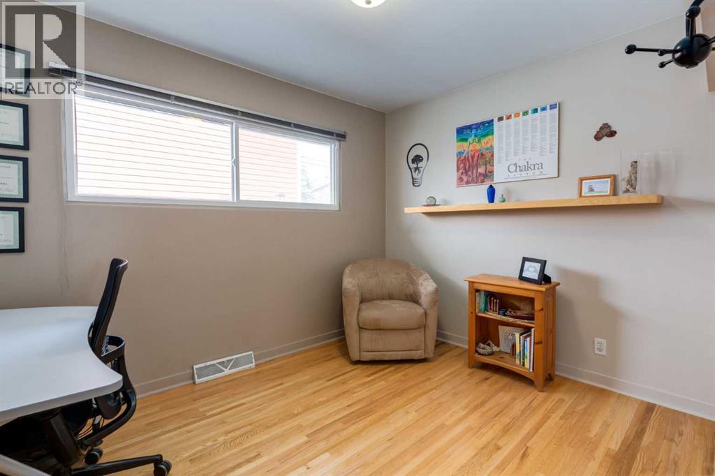 55 Heston Street Nw, Calgary, AB - Indoor Photo Showing Office