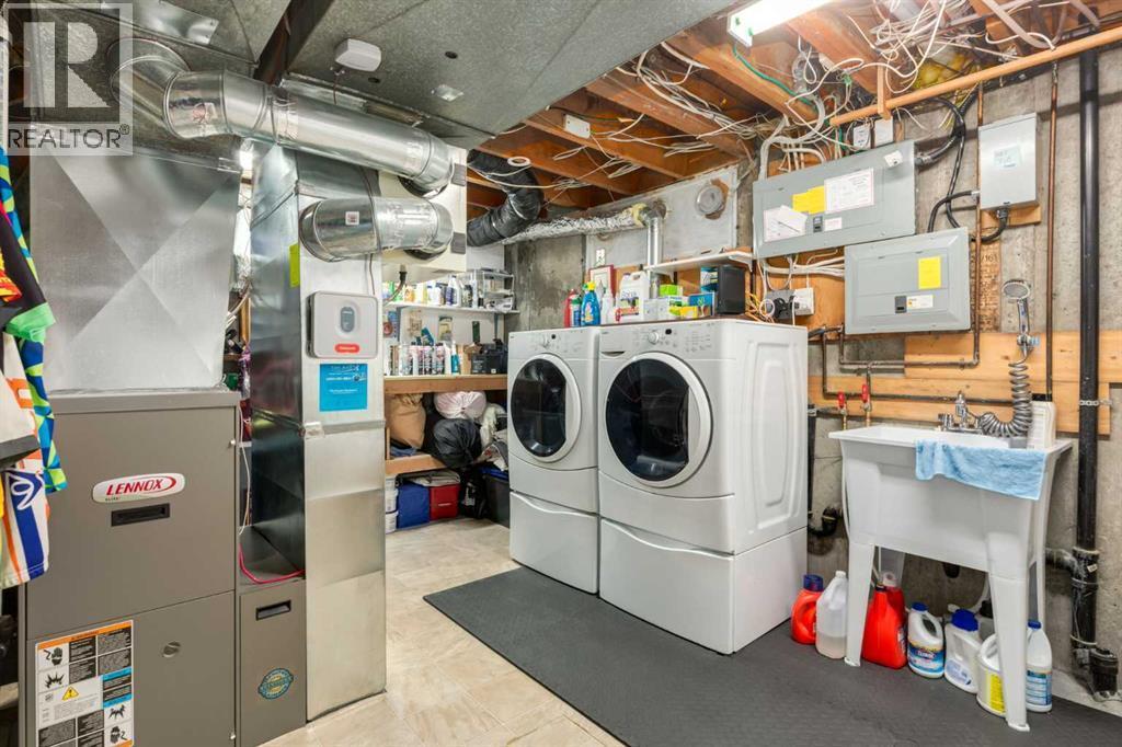 55 Heston Street Nw, Calgary, AB - Indoor