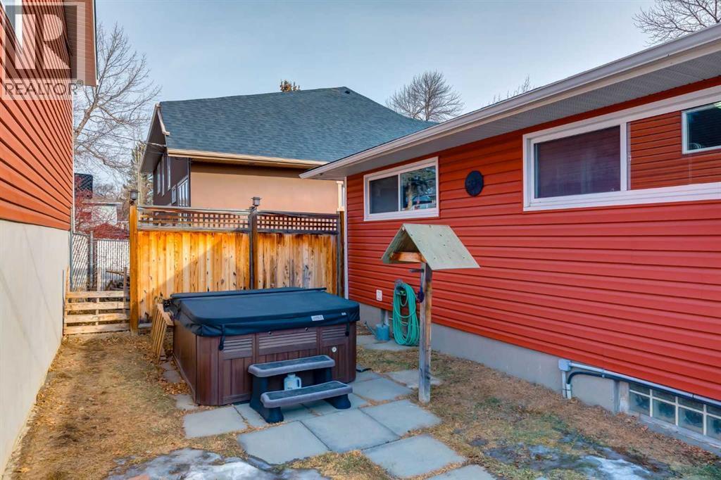 55 Heston Street Nw, Calgary, AB - Outdoor With Exterior