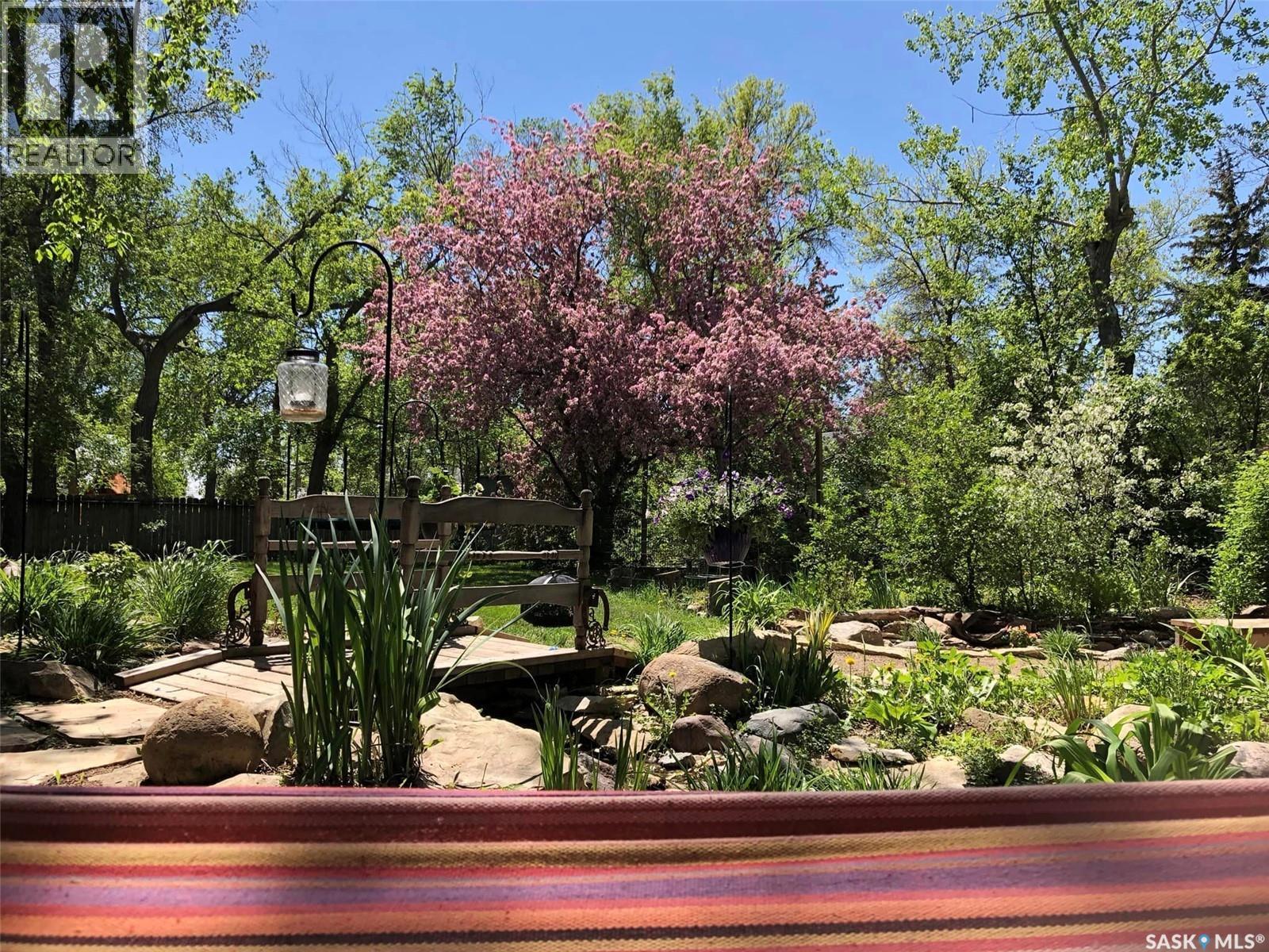 531 Scott Street, Weyburn, SK - Outdoor