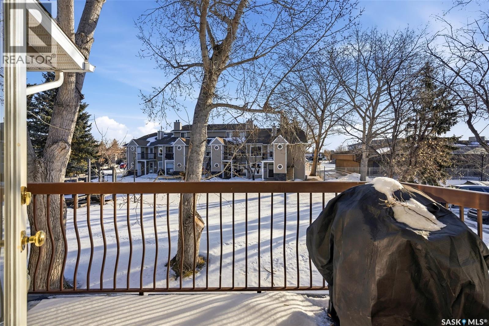 114 Cedar Meadow Drive, Regina, SK - Outdoor