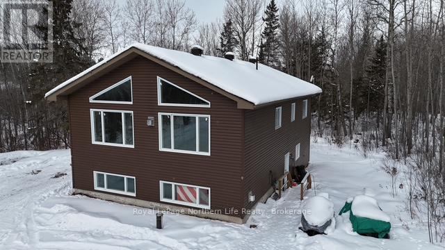 522 Hart Road, Callander, ON - Outdoor