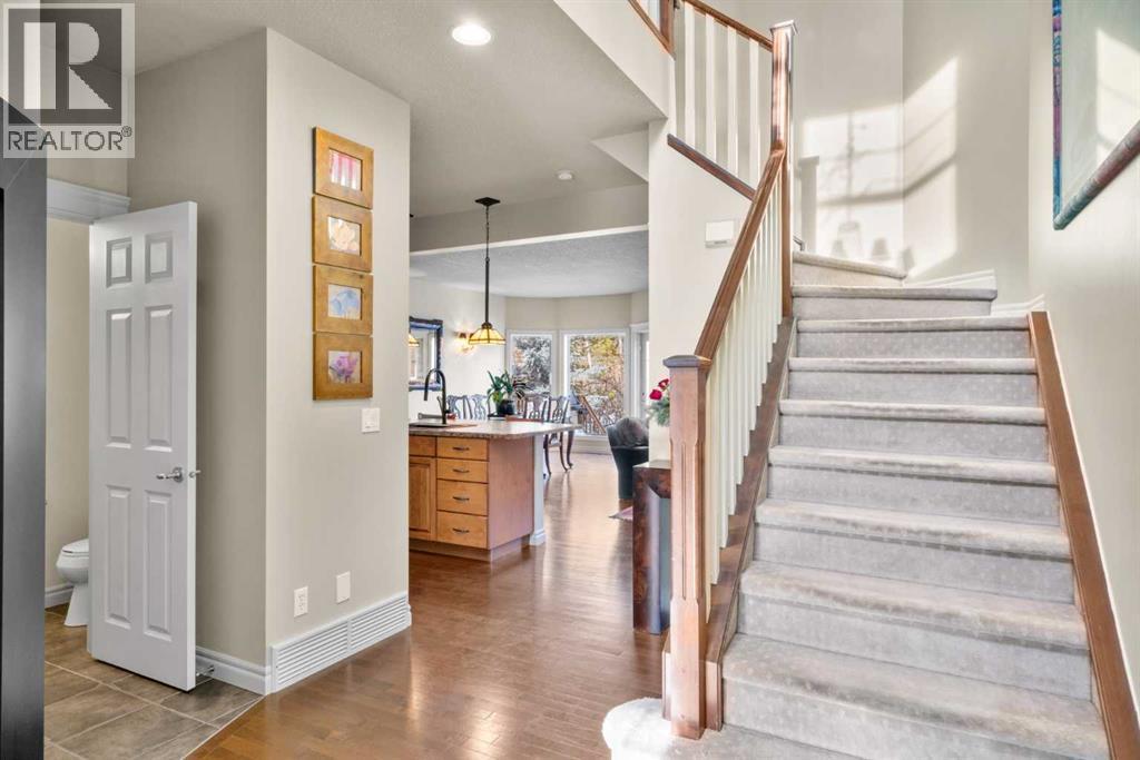 90 Discovery Ridge Gardens Sw, Calgary, AB - Indoor Photo Showing Other Room